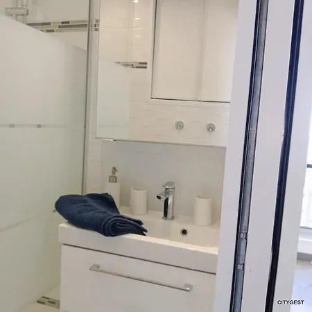 شقة Superbe T2 Parking Wifi Climatise Face Et Piscine - 4 Etoiles كانيه